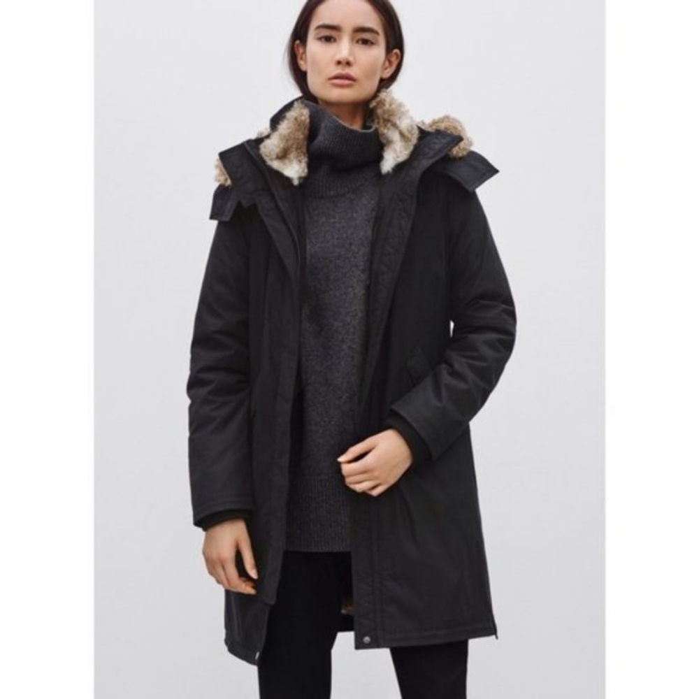 Aritzia Babaton Oscar parka coat black faux fur sz XS